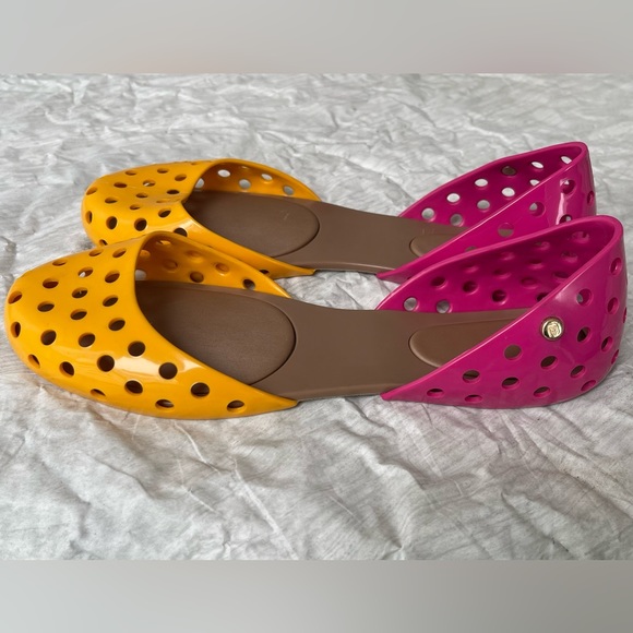 Melissa Dance Hits Shoes. Jelly Shoes. Pre-owned. Very good condition. - Picture 2 of 3